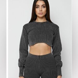 Ribbed Long Sleeve Crop Top